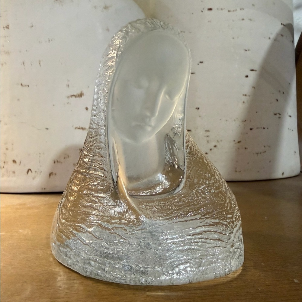 Viking‎ Glass Madonna Virgin Mary Paperweight Frosted Face Textured Art Glass
